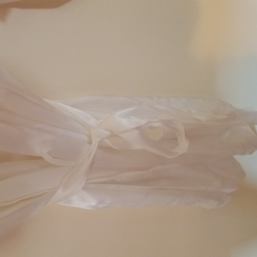 Bride Satin Robe - Picture 5 of 8